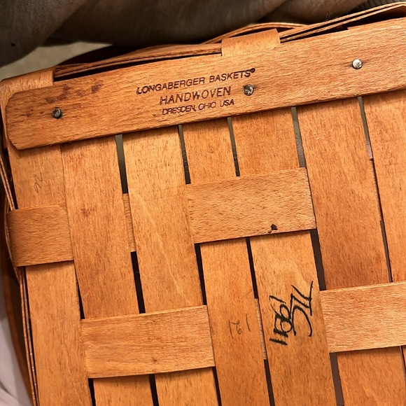 Longaberger Basket - Picture 3 of 3